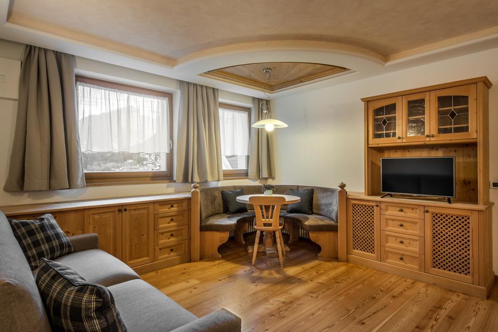 Chalet Prades Dolomiti Lodges La Villa  Kamer foto
